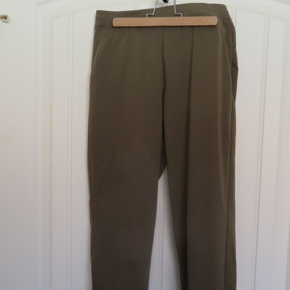 Uniqlo Dri-Ex Stretch Lightweight Tan Pants Small (K422)